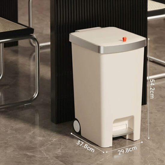 Plastic Trash Can 35 Liter